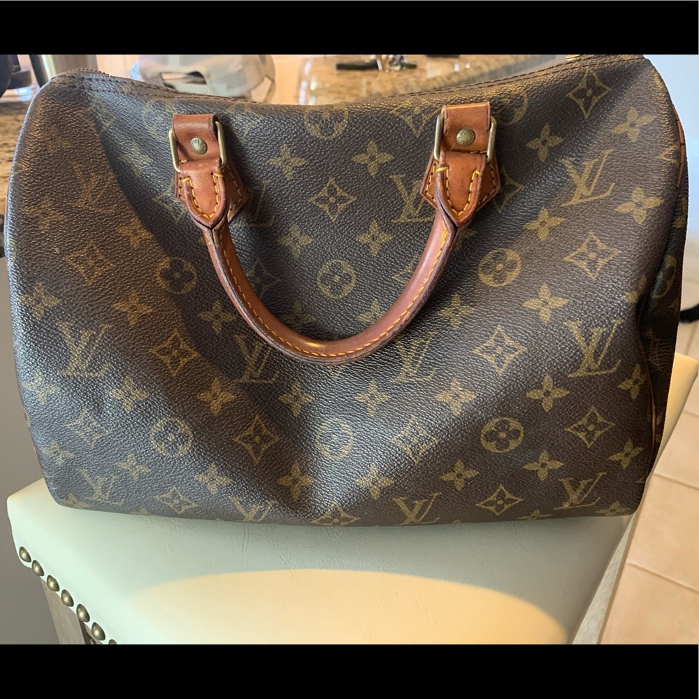 Louis Vuitton Speedy 30